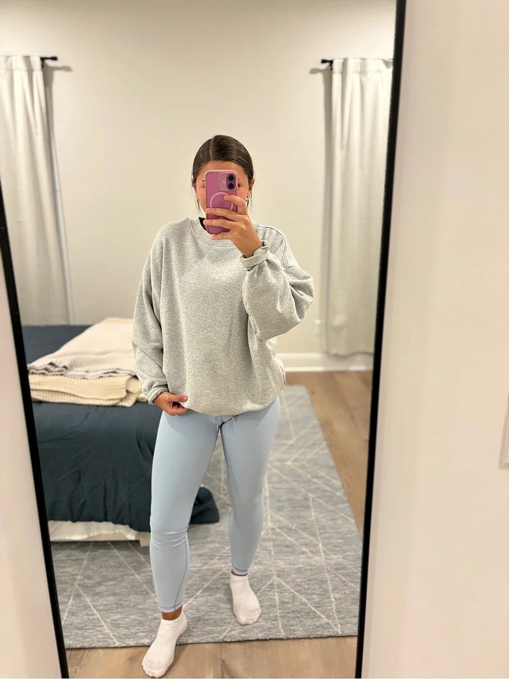 Greyson Cleo Legging in Wolf Blue Size Medium Retails for $130